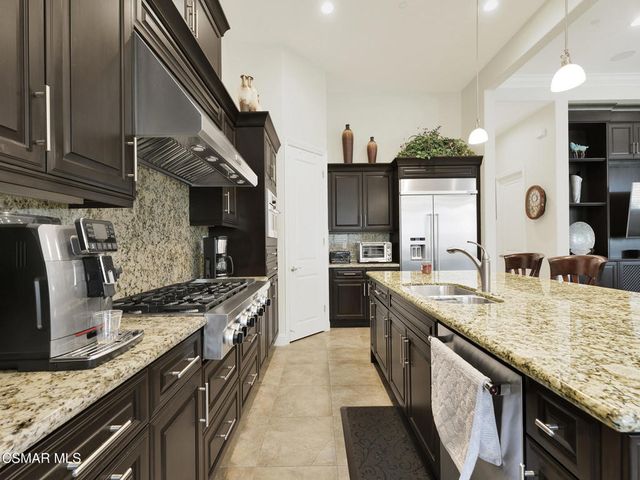 11290 Crenshaw Street, Moorpark, CA 93021