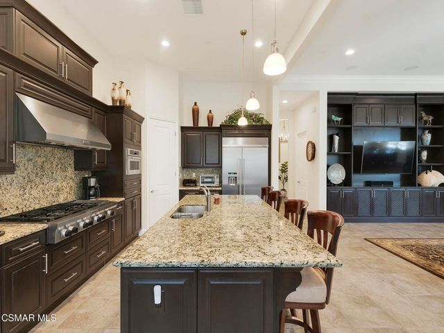 11290 Crenshaw Street, Moorpark, CA 93021