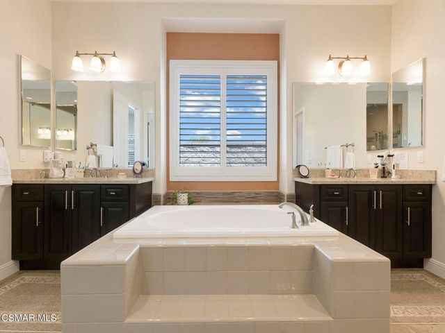 11290 Crenshaw Street, Moorpark, CA 93021