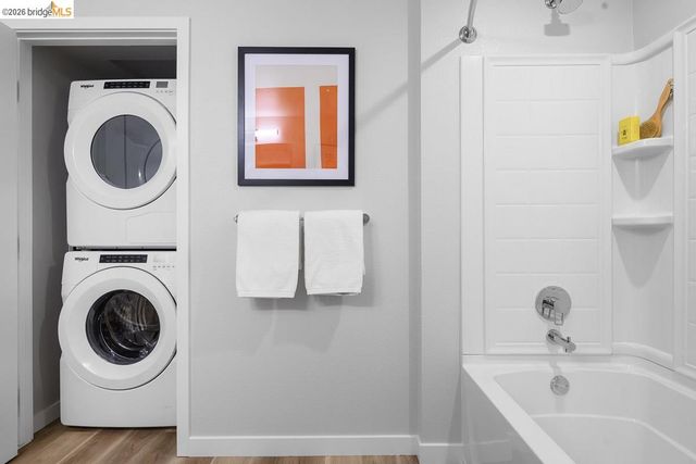 260 Brooklyn Basin Way 550, Oakland, CA 94606