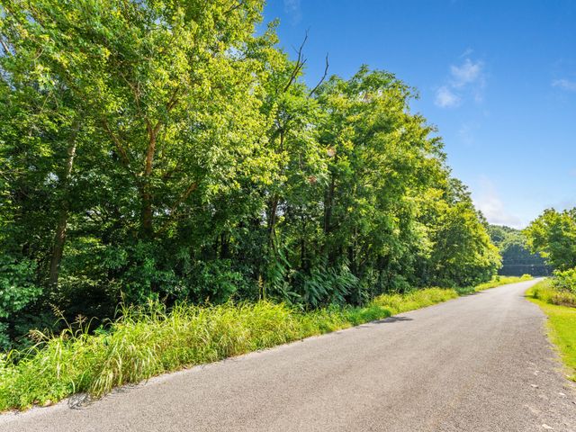 4 Reece Church Rd, Columbia, TN 38401