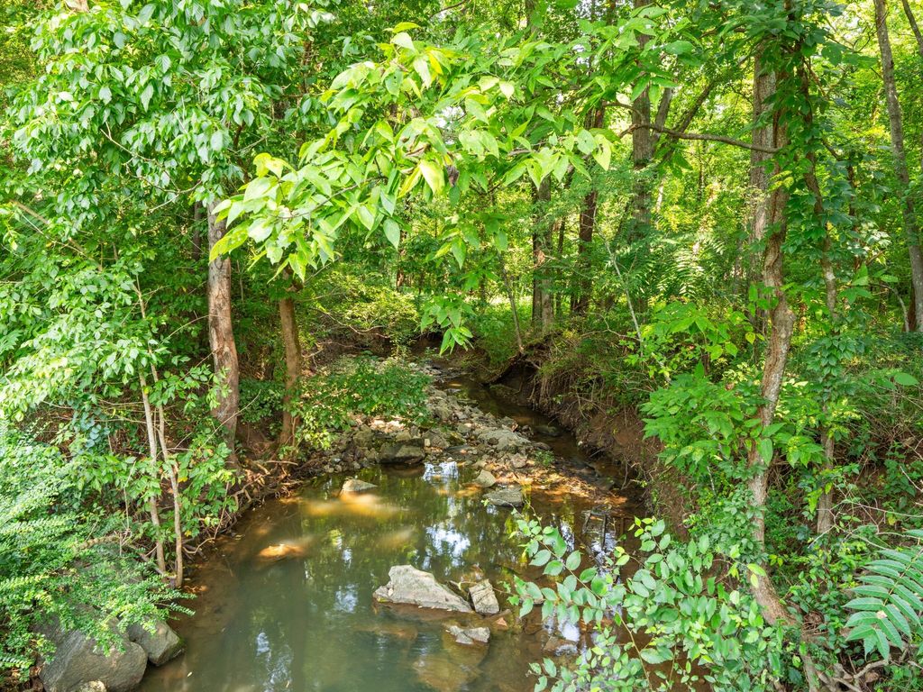 4 Reece Church Rd, Columbia, TN 38401