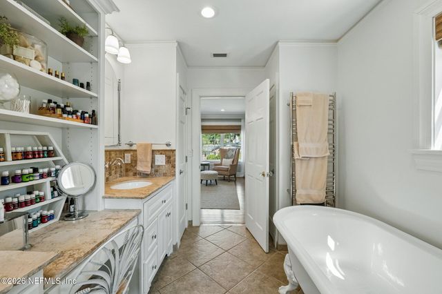 4704 ALGONQUIN Avenue, Jacksonville, FL 32210
