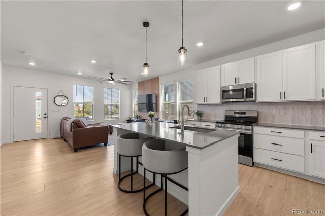 9152 Gladiola Way A, Arvada, CO 80005