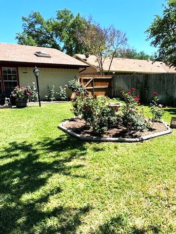 2221 Vanderbilt Court, Denton, TX 76201