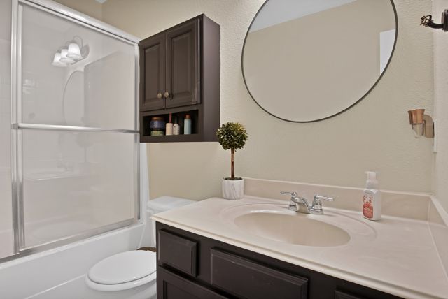 5652 Giddyup Lane, Fort Worth, TX 76179