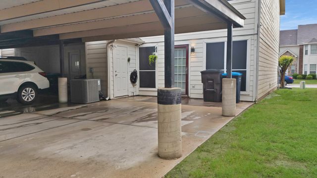 5652 Giddyup Lane, Fort Worth, TX 76179