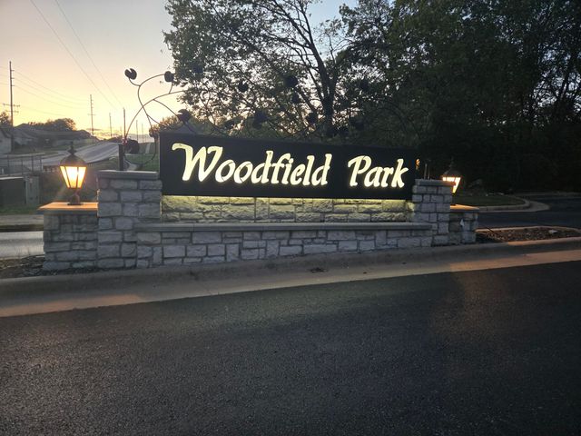 5396 S Woodfield Avenue, Springfield, MO 65810