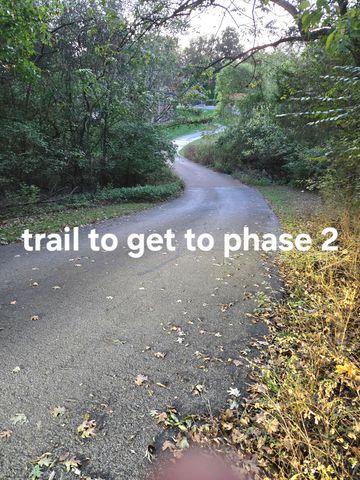 5396 S Woodfield Avenue, Springfield, MO 65810