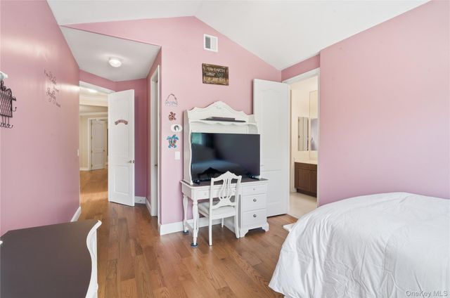 35 Monterrey Drive, Saint James, NY 11780
