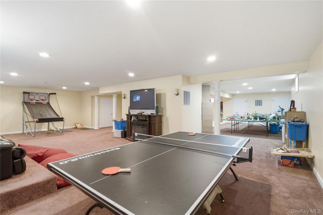 35 Monterrey Drive, Saint James, NY 11780