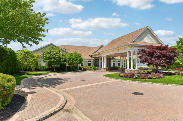 35 Monterrey Drive, Saint James, NY 11780