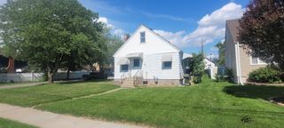 1064 Oakdale Avenue, West Saint Paul, MN 55118