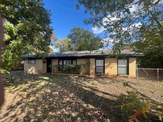 1228 Carol Ln, Tyler, TX 75701