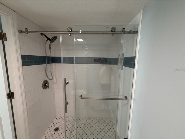 7550 SUNSHINE SKYWAY LANE S P11, St Petersburg, FL 33711