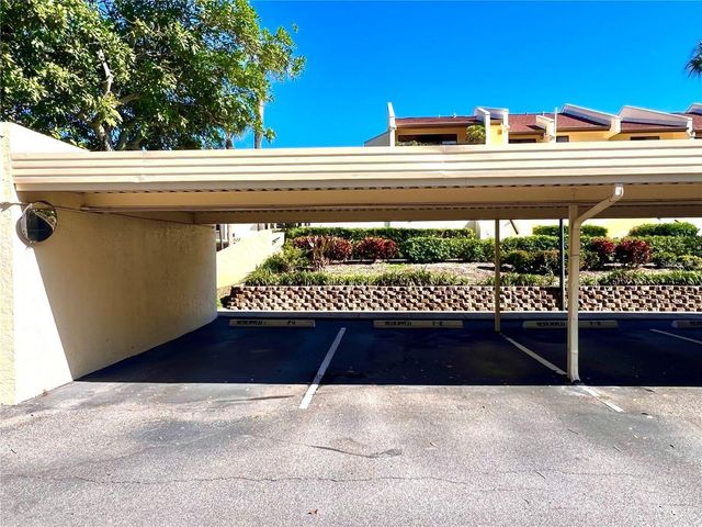 7550 SUNSHINE SKYWAY LANE S P11, St Petersburg, FL 33711