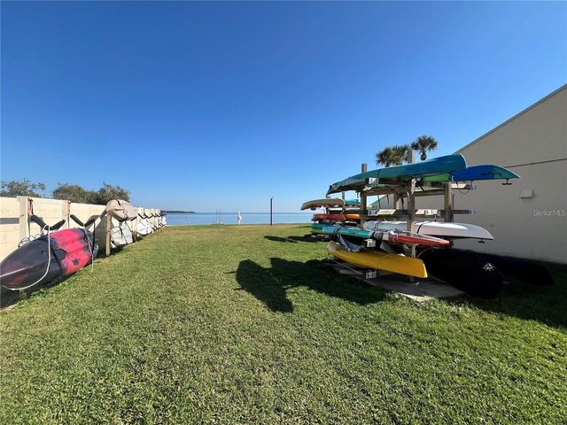 7550 SUNSHINE SKYWAY LANE S P11, St Petersburg, FL 33711