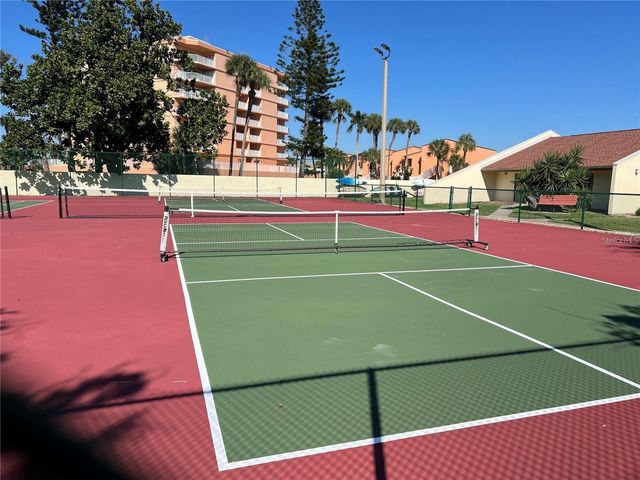7550 SUNSHINE SKYWAY LANE S P11, St Petersburg, FL 33711