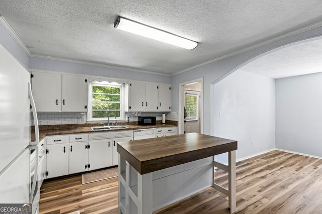 826 Oak Ridge Drive, Perry, GA 31069