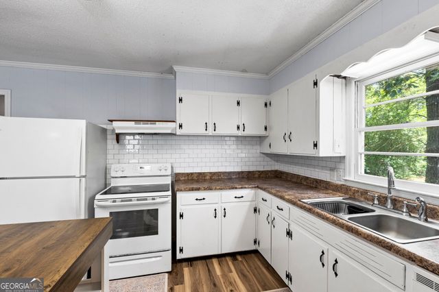 826 Oak Ridge Drive, Perry, GA 31069