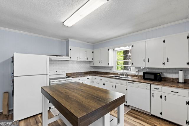 826 Oak Ridge Drive, Perry, GA 31069