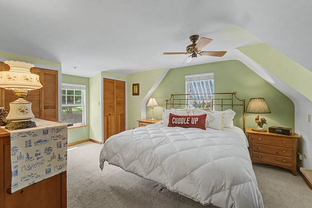 9000 Wolf Road, Burr Ridge, IL 60527
