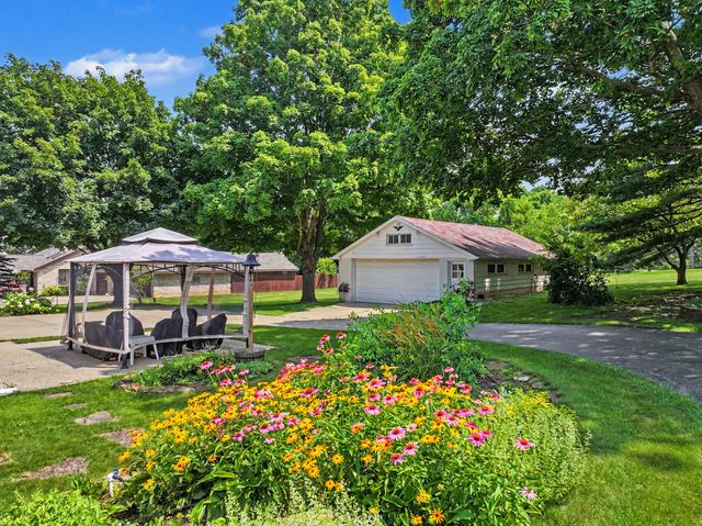 9000 Wolf Road, Burr Ridge, IL 60527