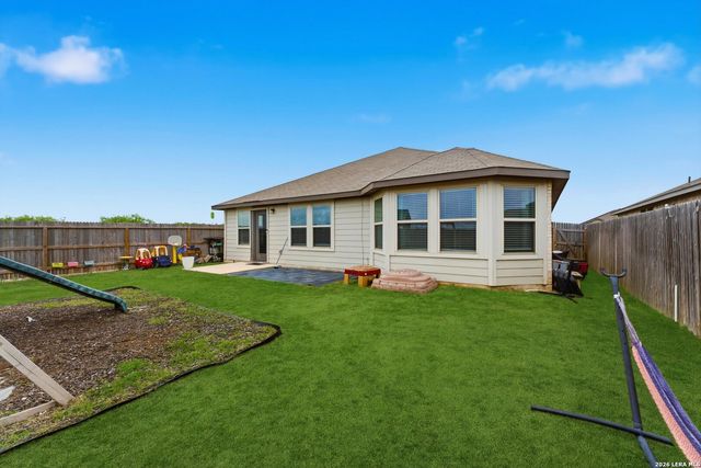 3133 Malbac Dr, Schertz, TX 78154