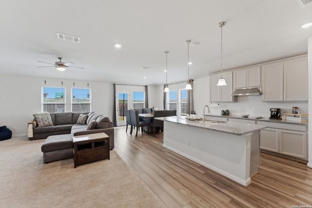 3133 Malbac Dr, Schertz, TX 78154