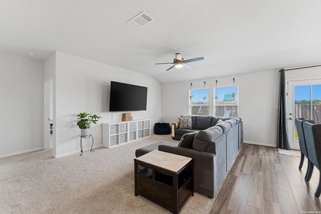 3133 Malbac Dr, Schertz, TX 78154