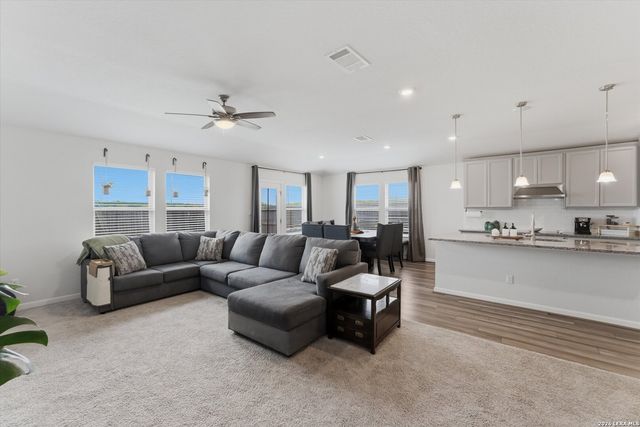 3133 Malbac Dr, Schertz, TX 78154