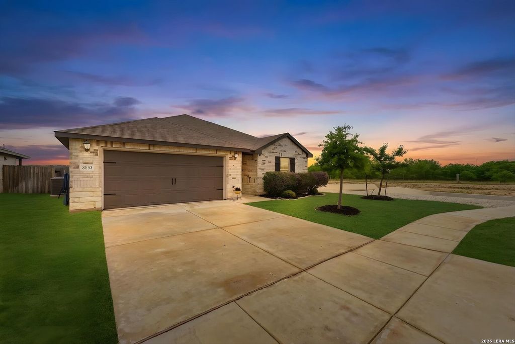 3133 Malbac Dr, Schertz, TX 78154