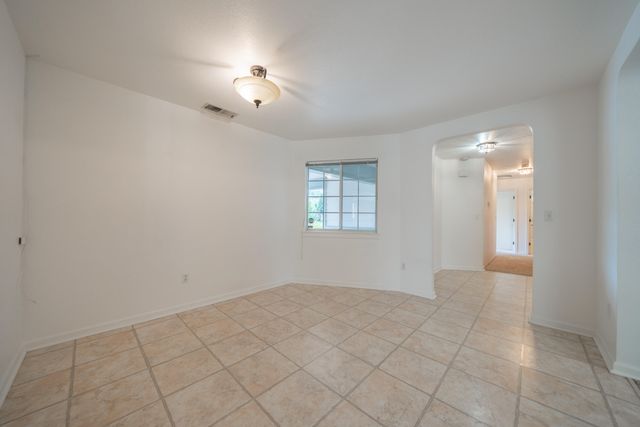 2166 Wicklow Street, Redding, CA 96001