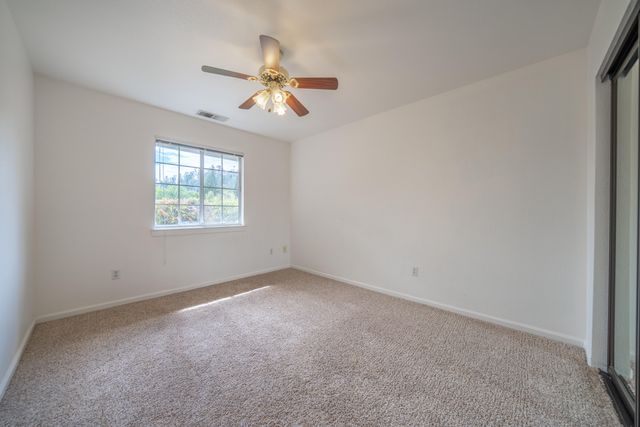 2166 Wicklow Street, Redding, CA 96001