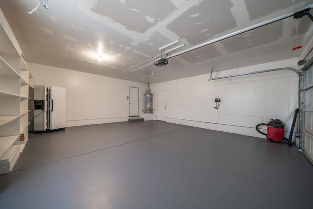 2166 Wicklow Street, Redding, CA 96001