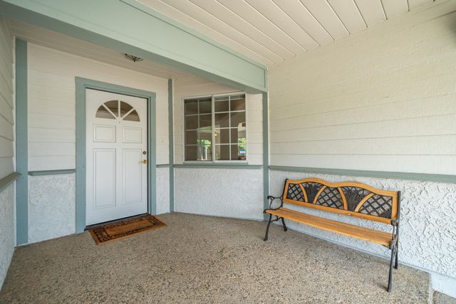 2166 Wicklow Street, Redding, CA 96001