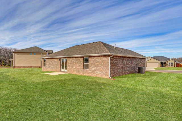 1164 E Abercorn Street, Republic, MO 65738