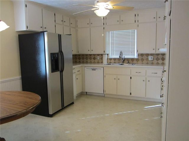 1611 Northwoods Drive, Marietta, GA 30066