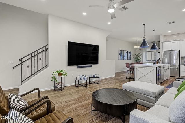 124 N CALIFORNIA Street 17, Chandler, AZ 85225