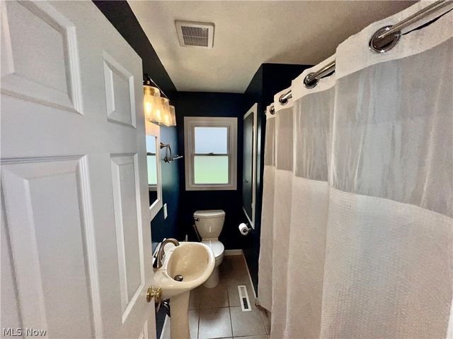 227 Howard Street, Medina, OH 44256