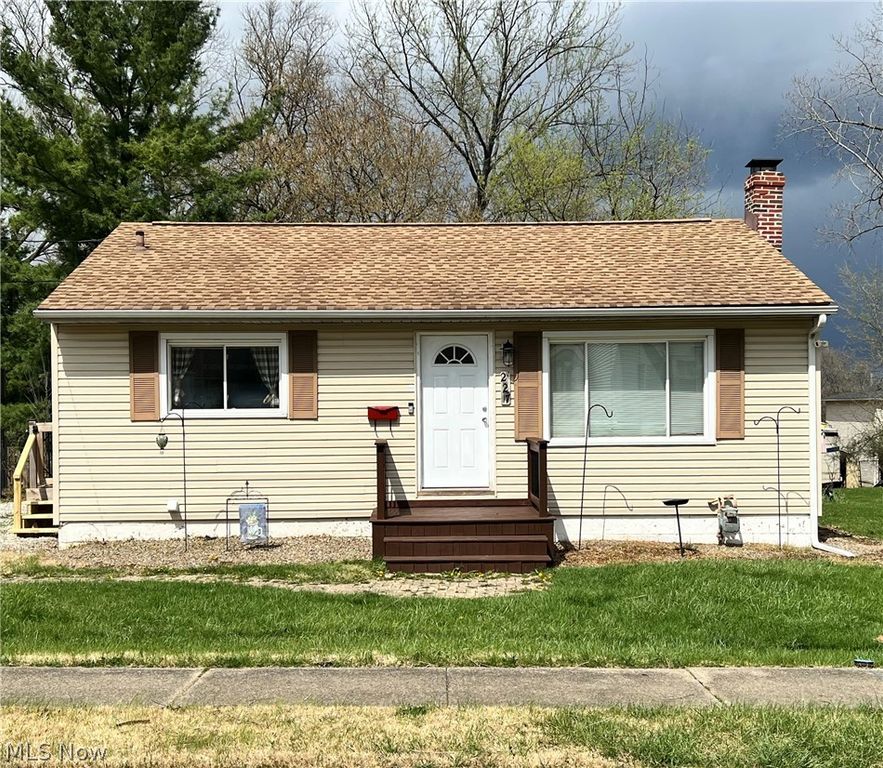 227 Howard Street, Medina, OH 44256