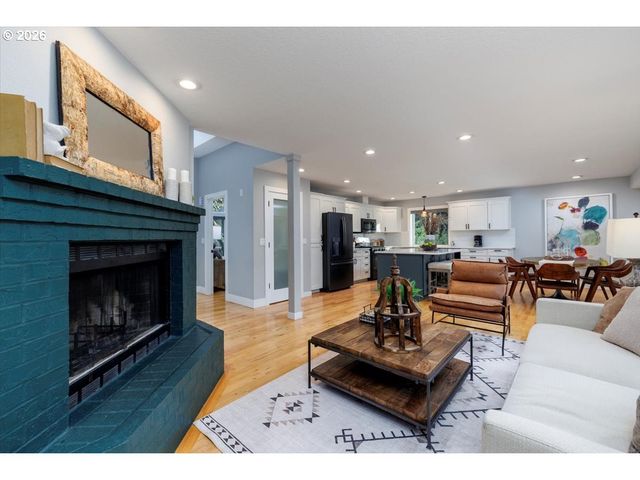 4188 COBB Way, Lake Oswego, OR 97035