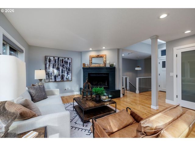 4188 COBB Way, Lake Oswego, OR 97035