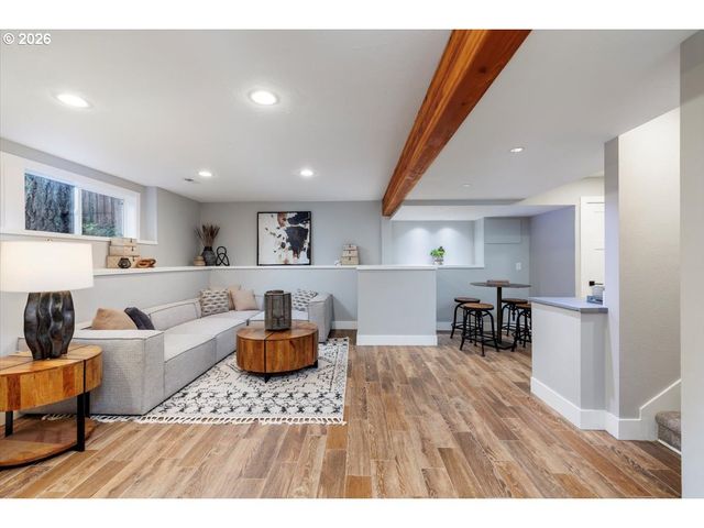 4188 COBB Way, Lake Oswego, OR 97035