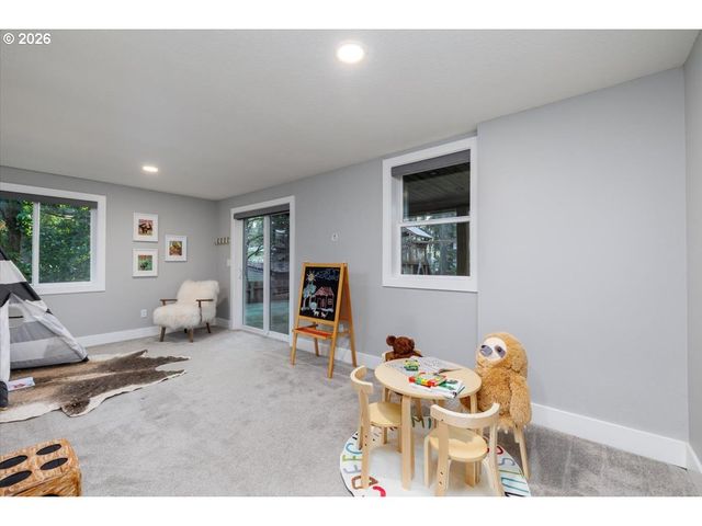 4188 COBB Way, Lake Oswego, OR 97035