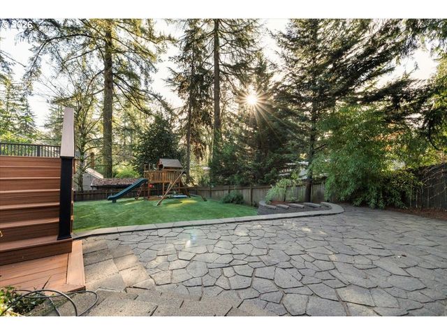 4188 COBB Way, Lake Oswego, OR 97035