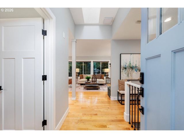 4188 COBB Way, Lake Oswego, OR 97035