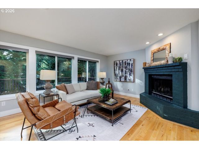 4188 COBB Way, Lake Oswego, OR 97035