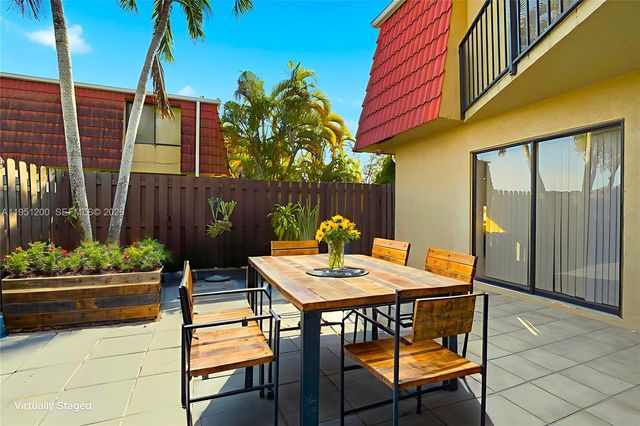 23024 Oxford Pl C, Boca Raton, FL 33433