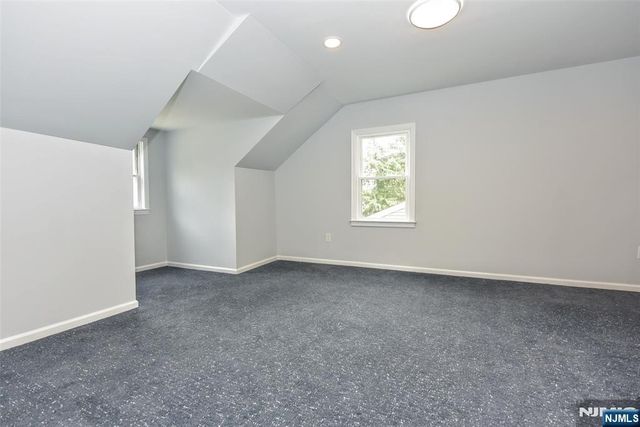 72 Ridgewald Avenue, Waldwick, NJ 07463